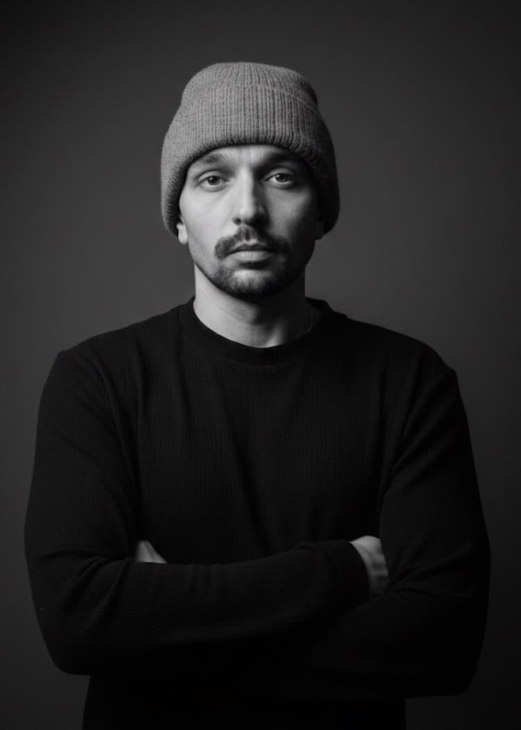 Portrait of Yuri Strohm, founder of WhyStrohm
